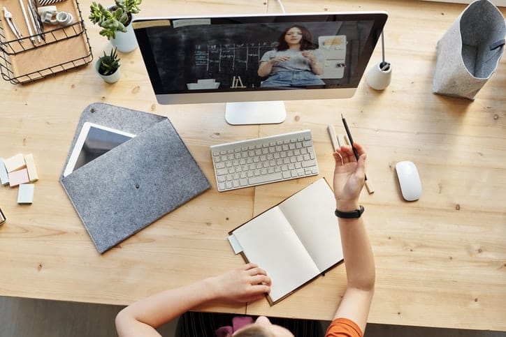 home office desk online meeting